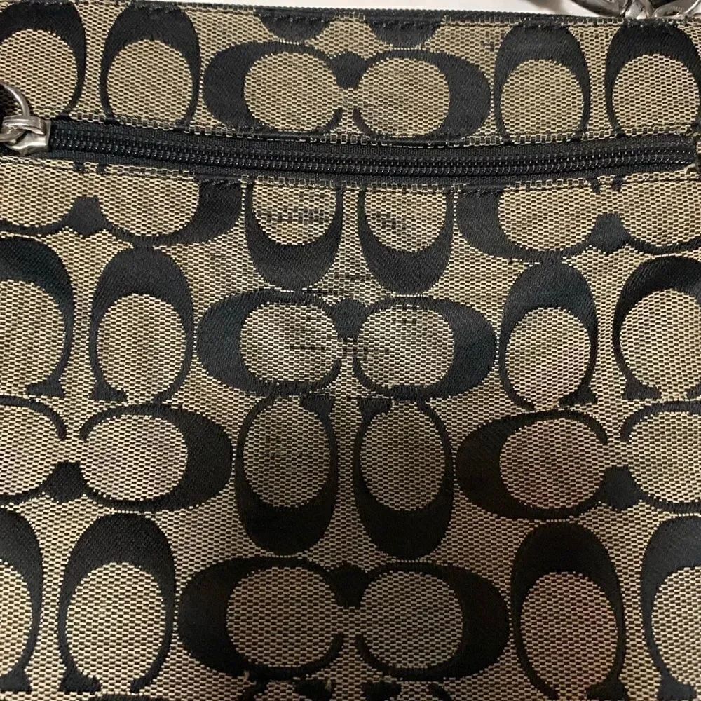 Coach Signature Crossbody AND Wallet - Picture 4 of 13
